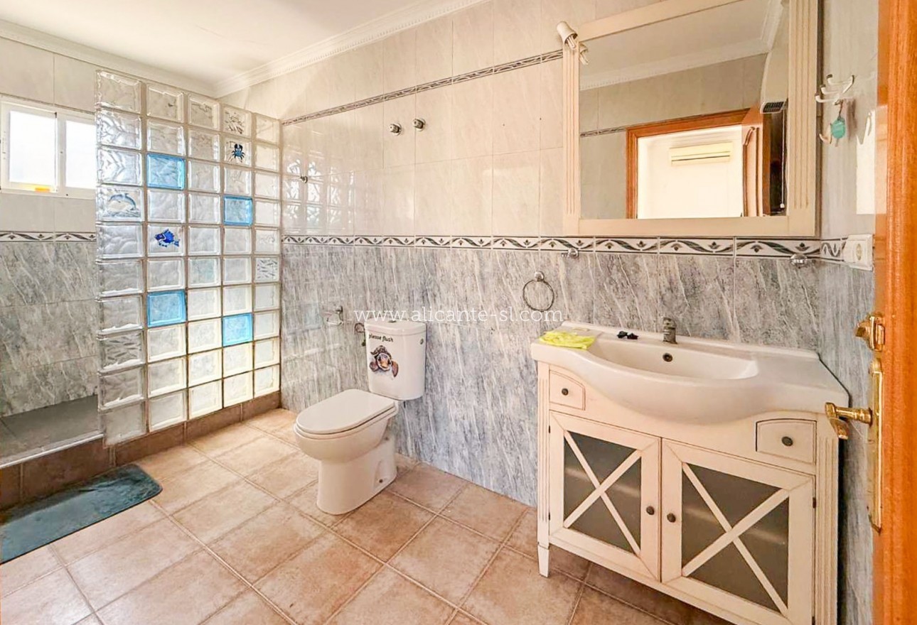 Sale - Villa  - Macisvenda