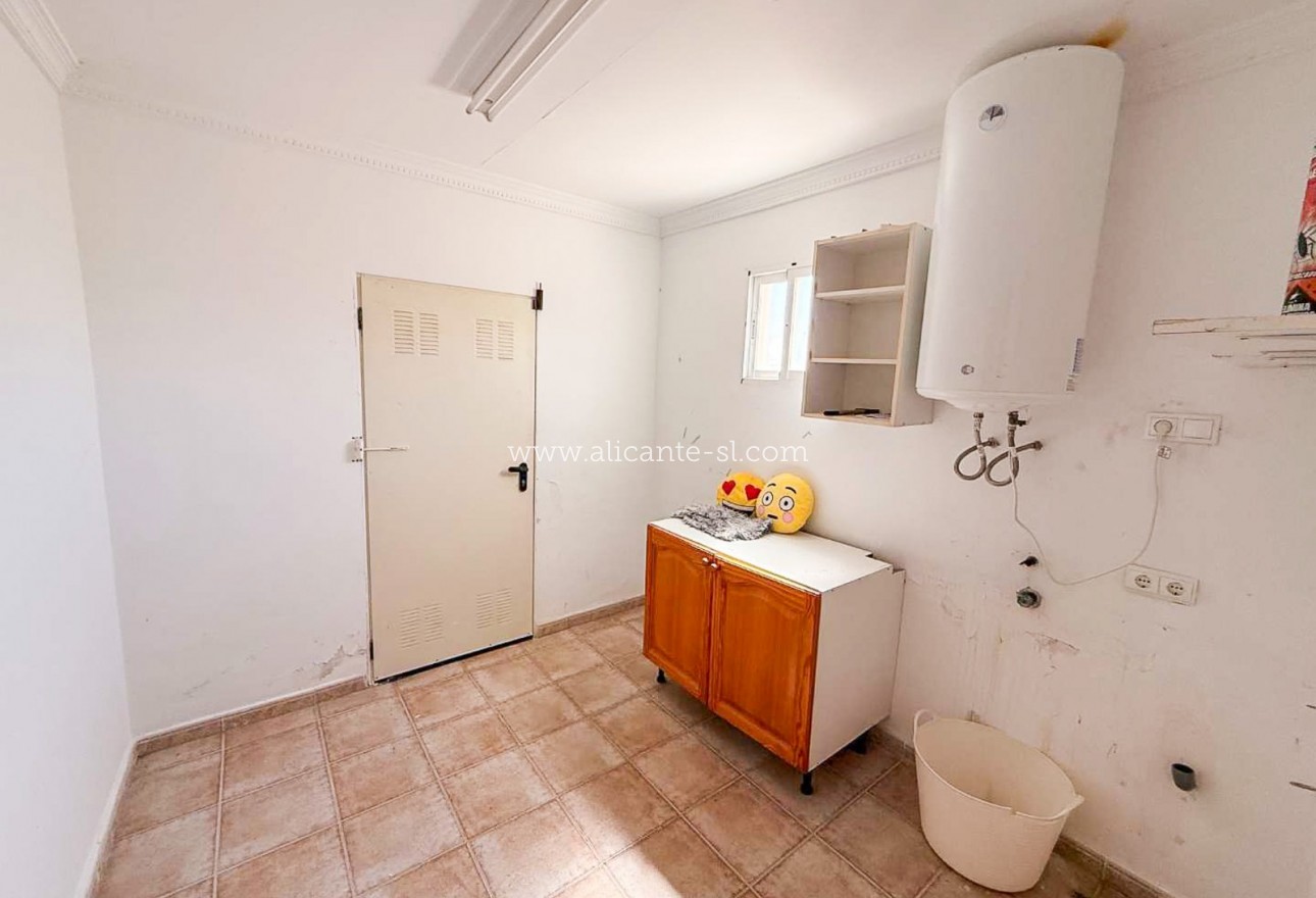 Sale - Villa  - Macisvenda