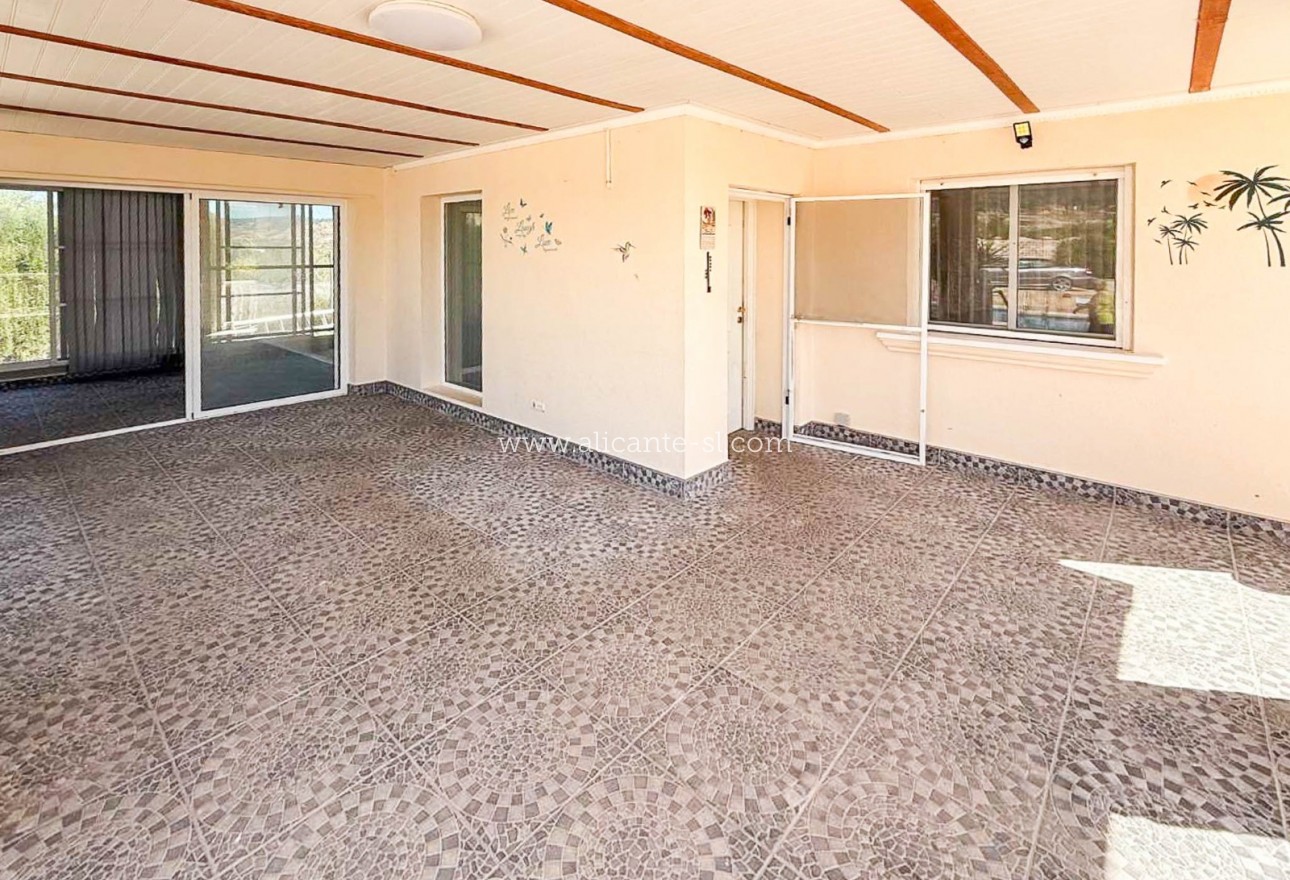 Sale - Villa  - Macisvenda