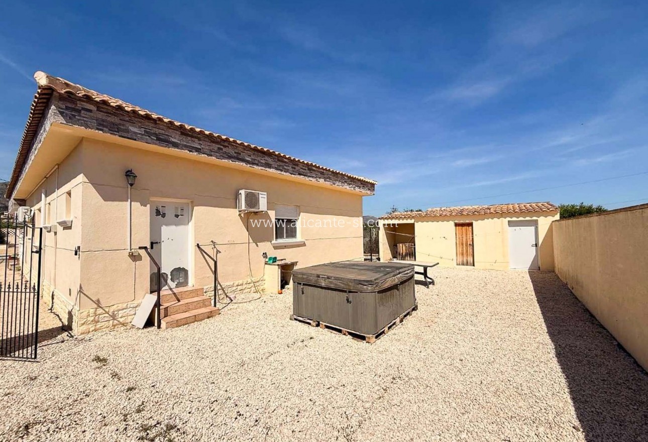 Sale - Villa  - Macisvenda