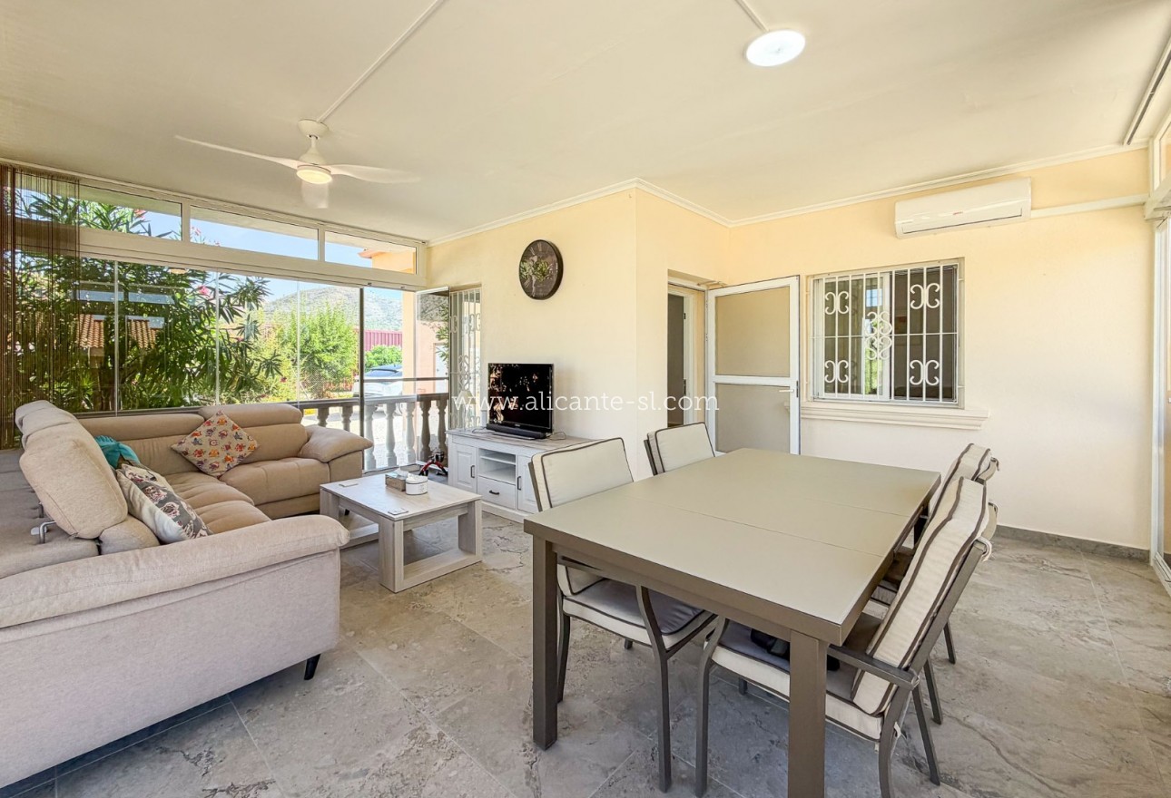 Sale - Villa  - Macisvenda