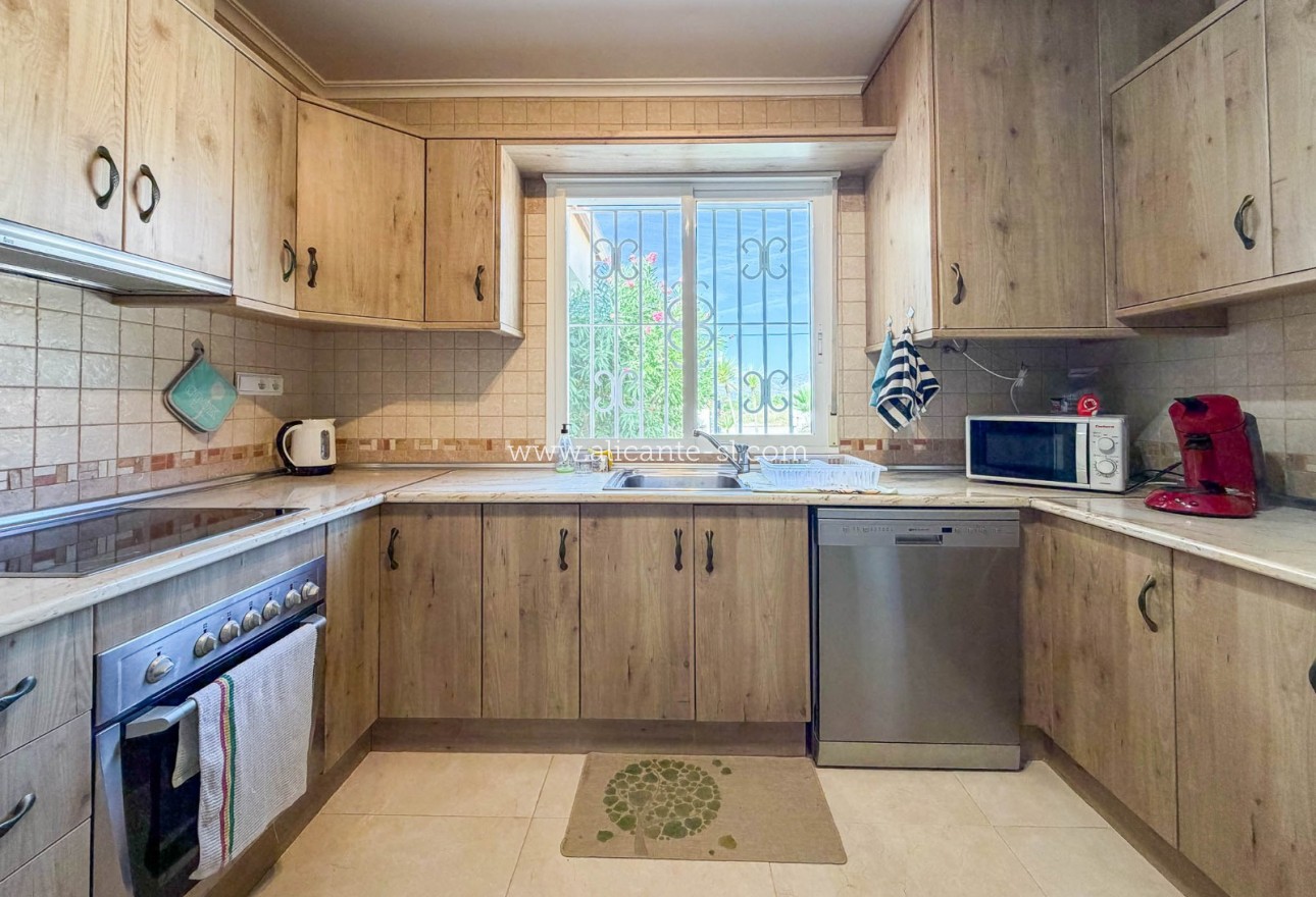 Sale - Villa  - Macisvenda