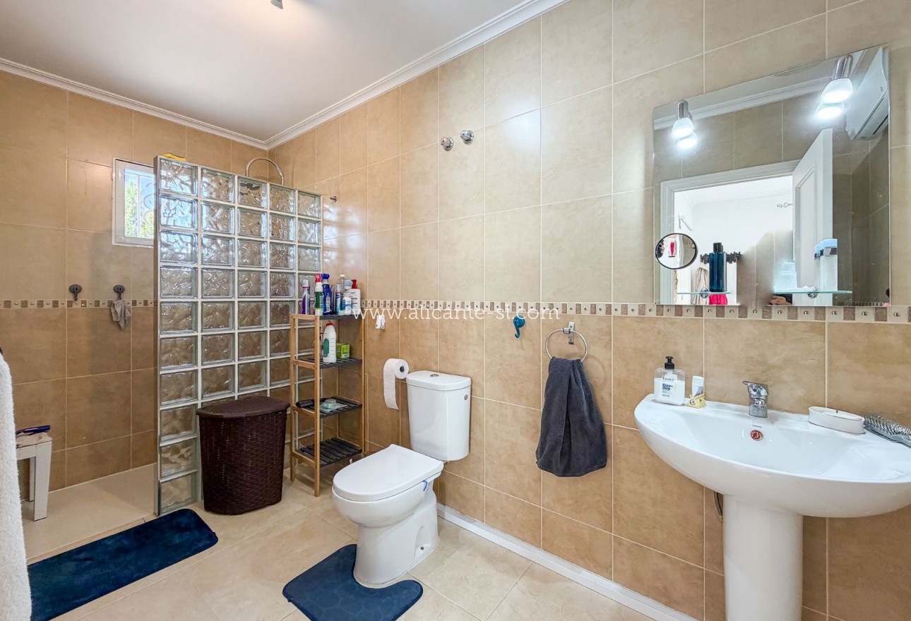 Sale - Villa  - Macisvenda