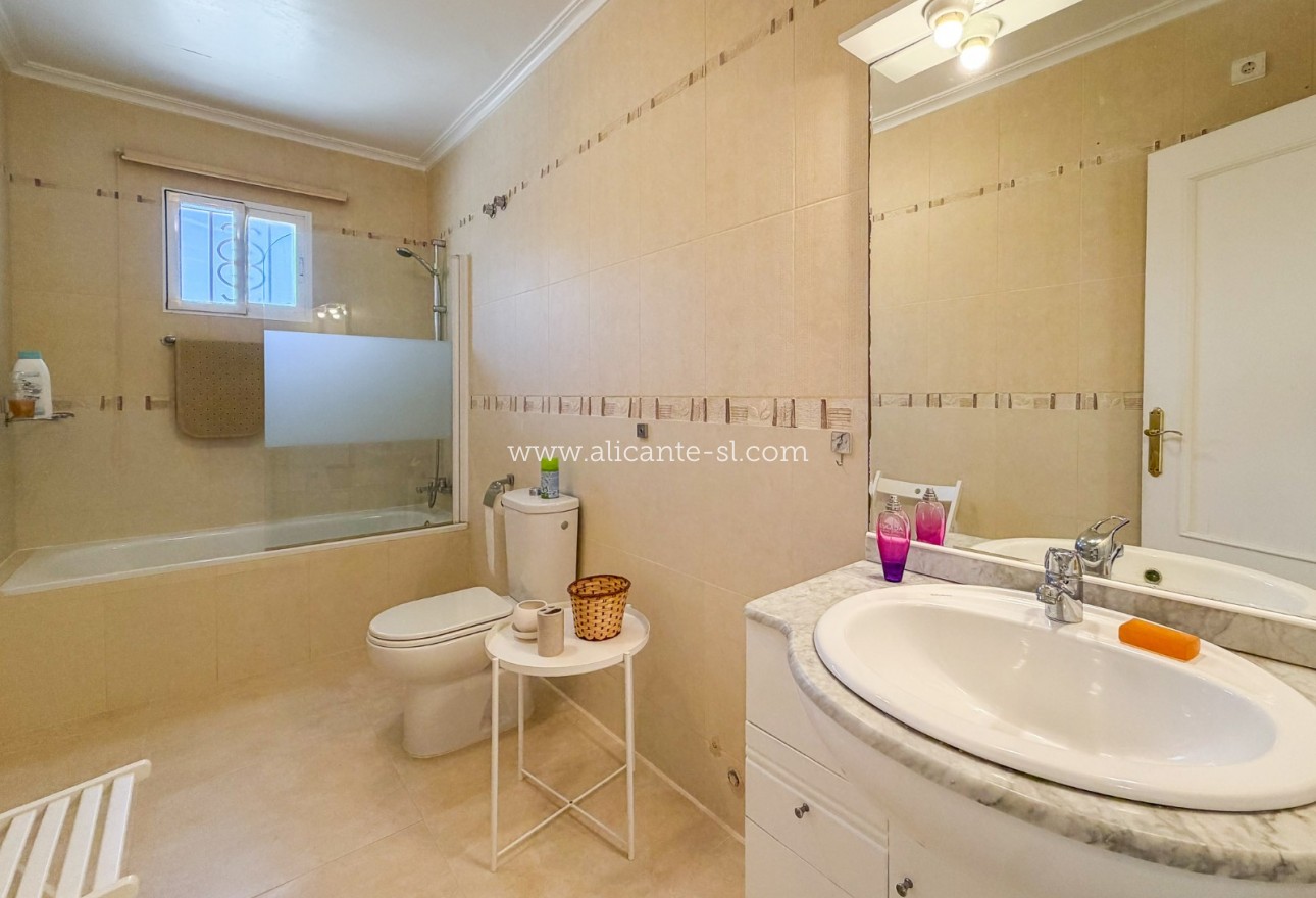 Sale - Villa  - Macisvenda