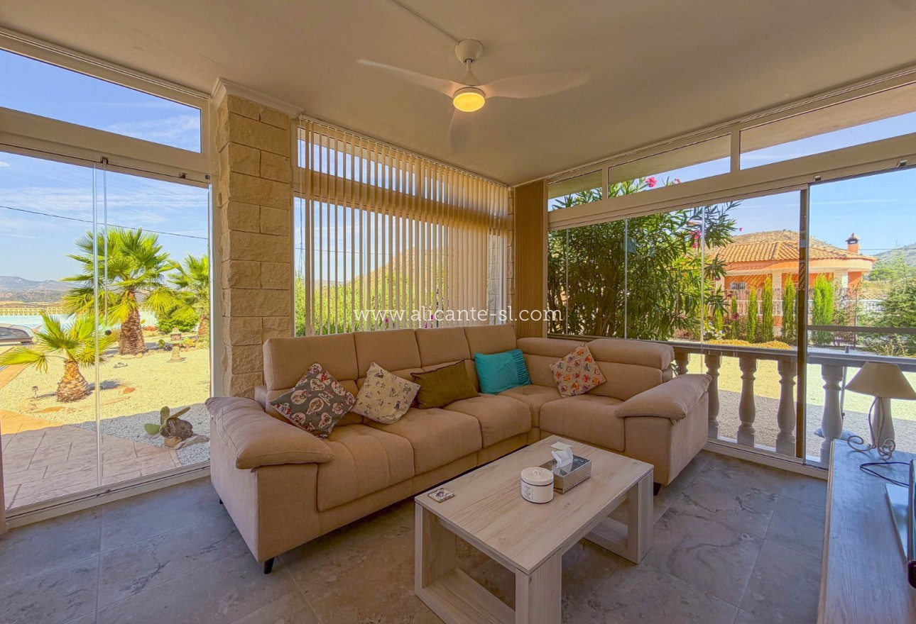 Sale - Villa  - Macisvenda