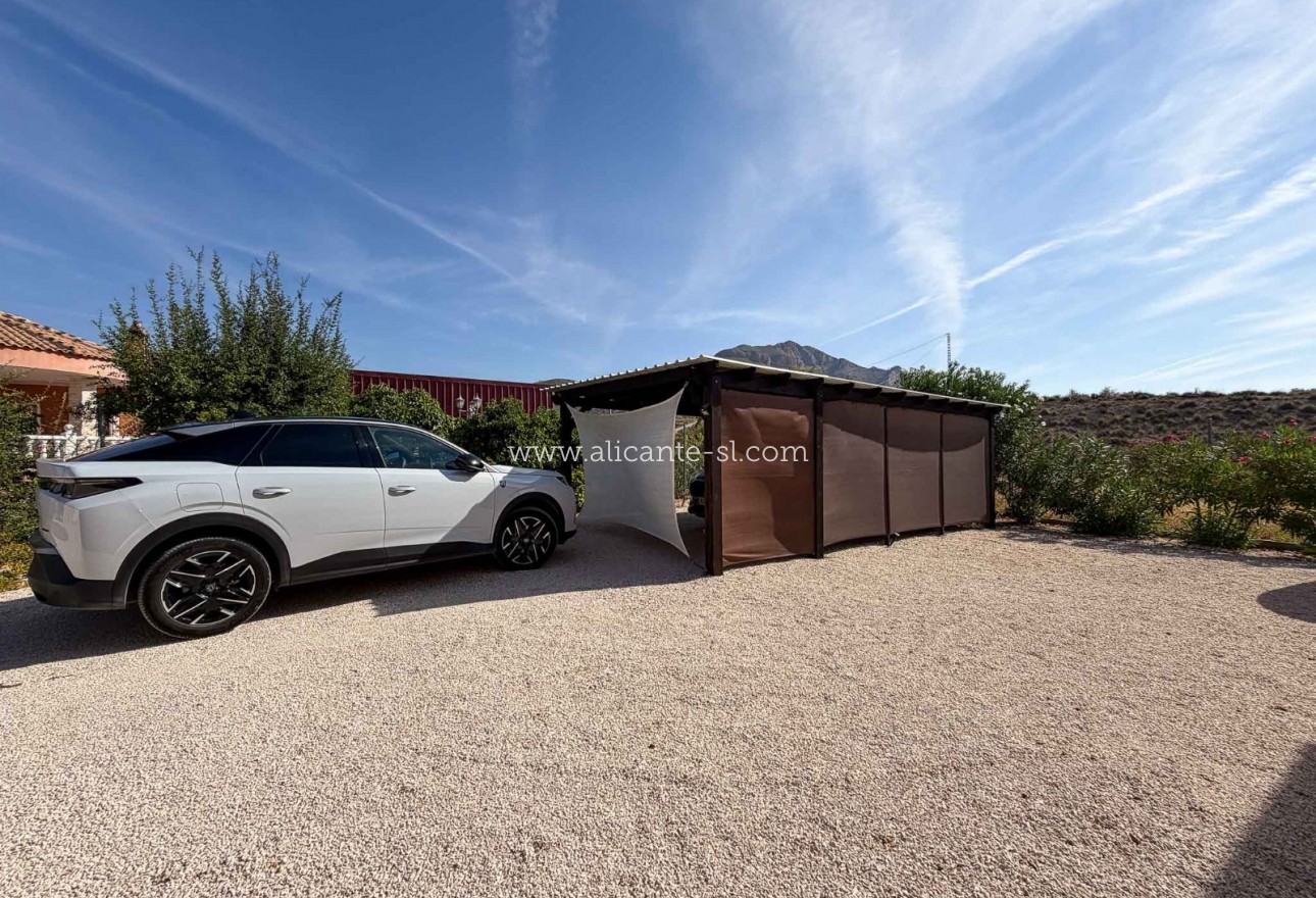 Sale - Villa  - Macisvenda