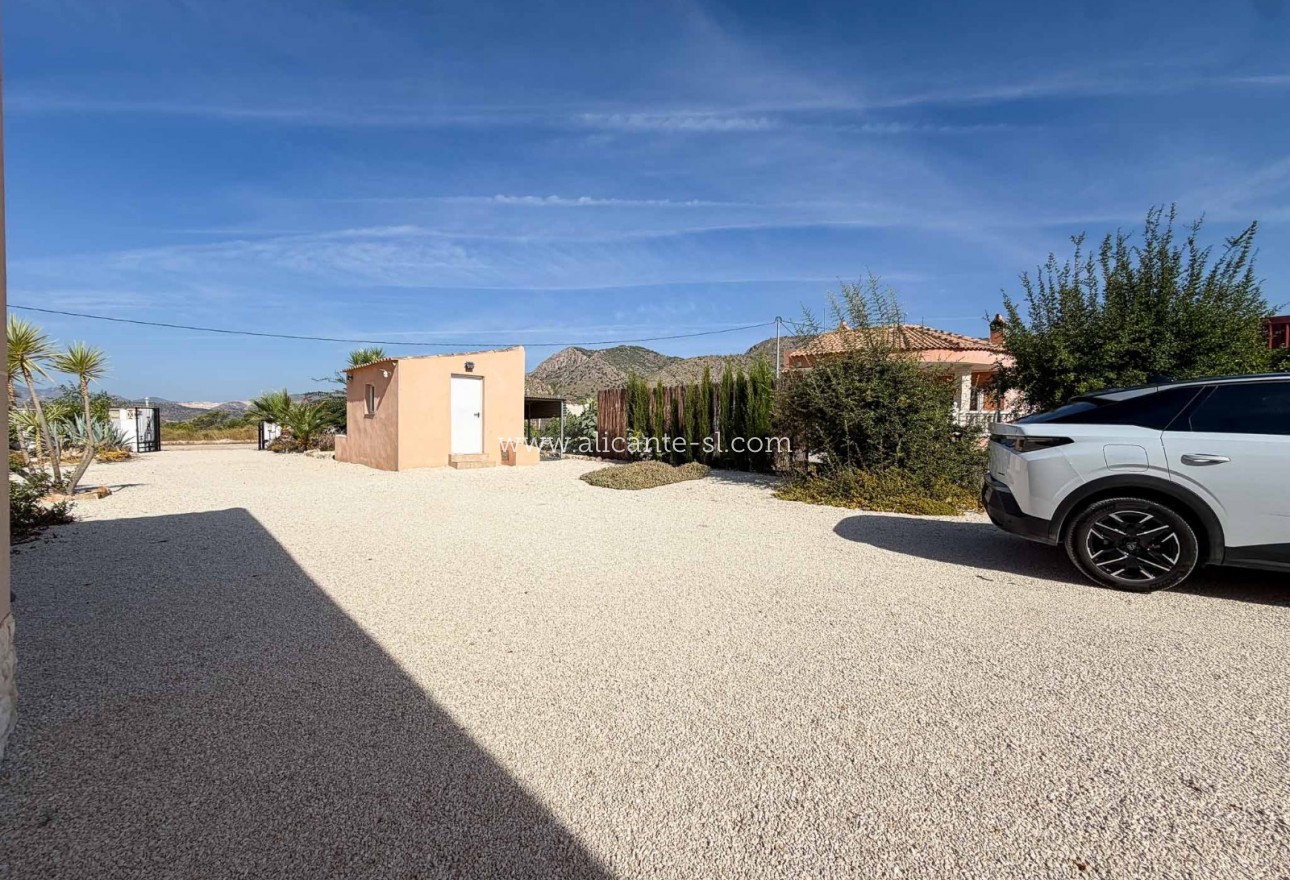 Sale - Villa  - Macisvenda