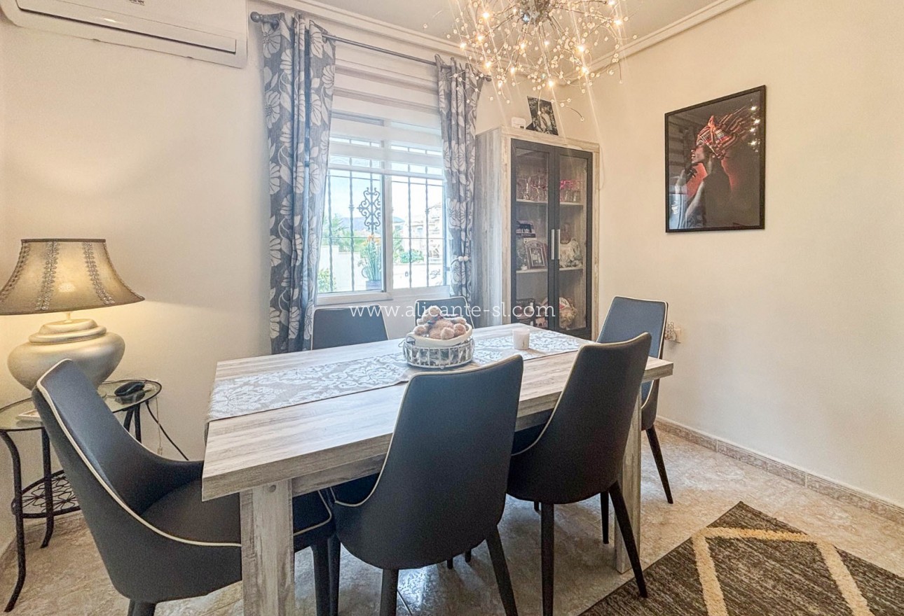 Sale - Villa  - Monforte del Cid