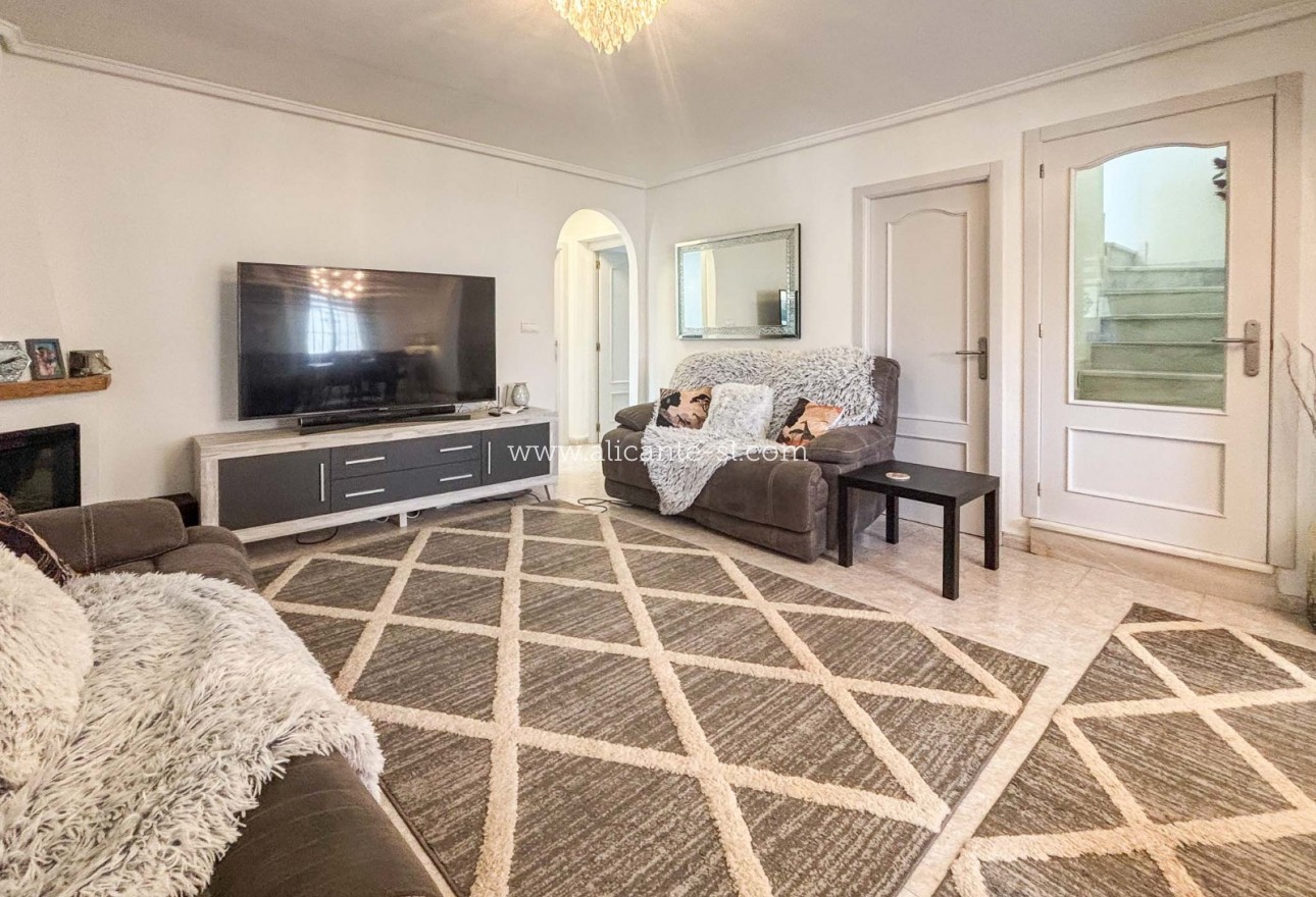 Sale - Villa  - Monforte del Cid