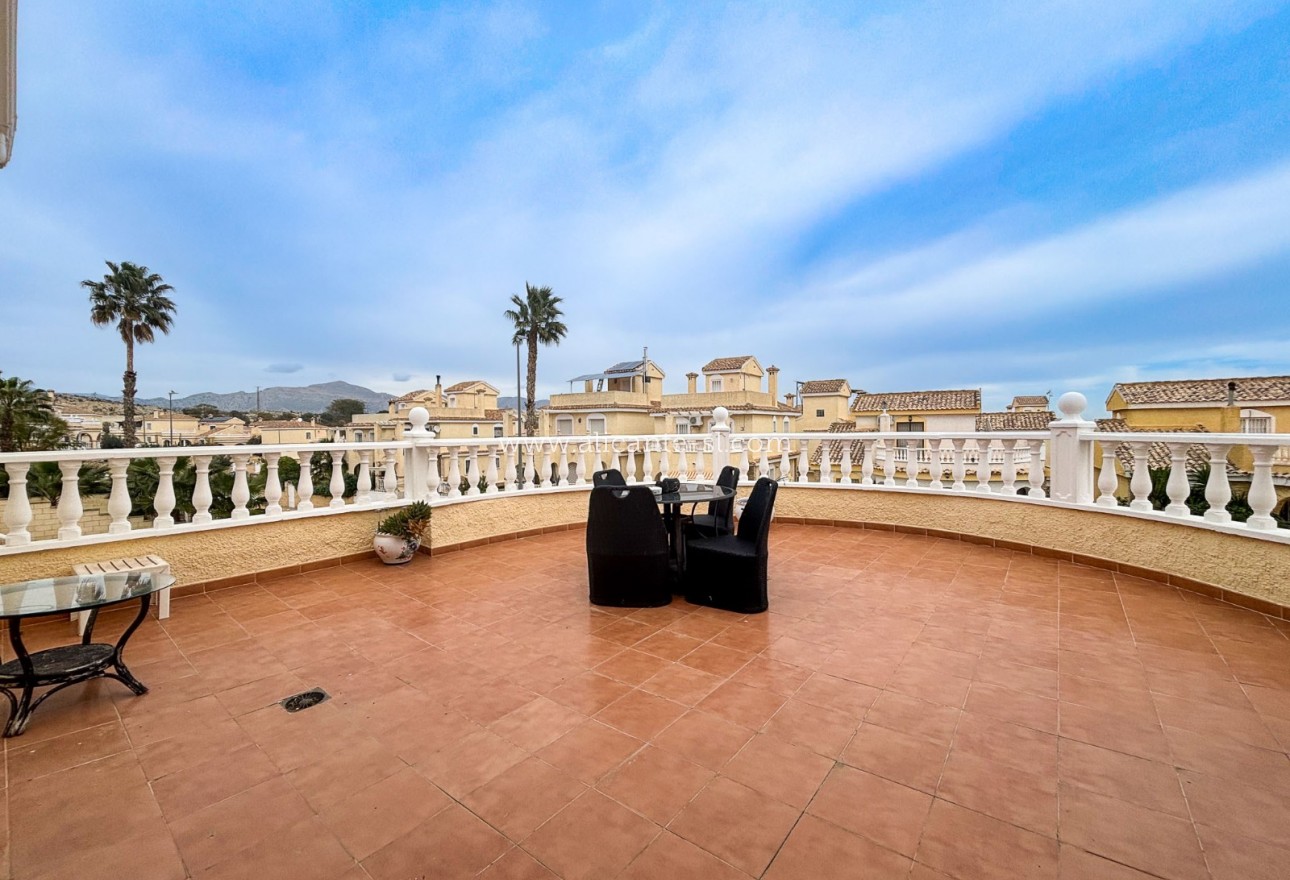 Sale - Villa  - Monforte del Cid