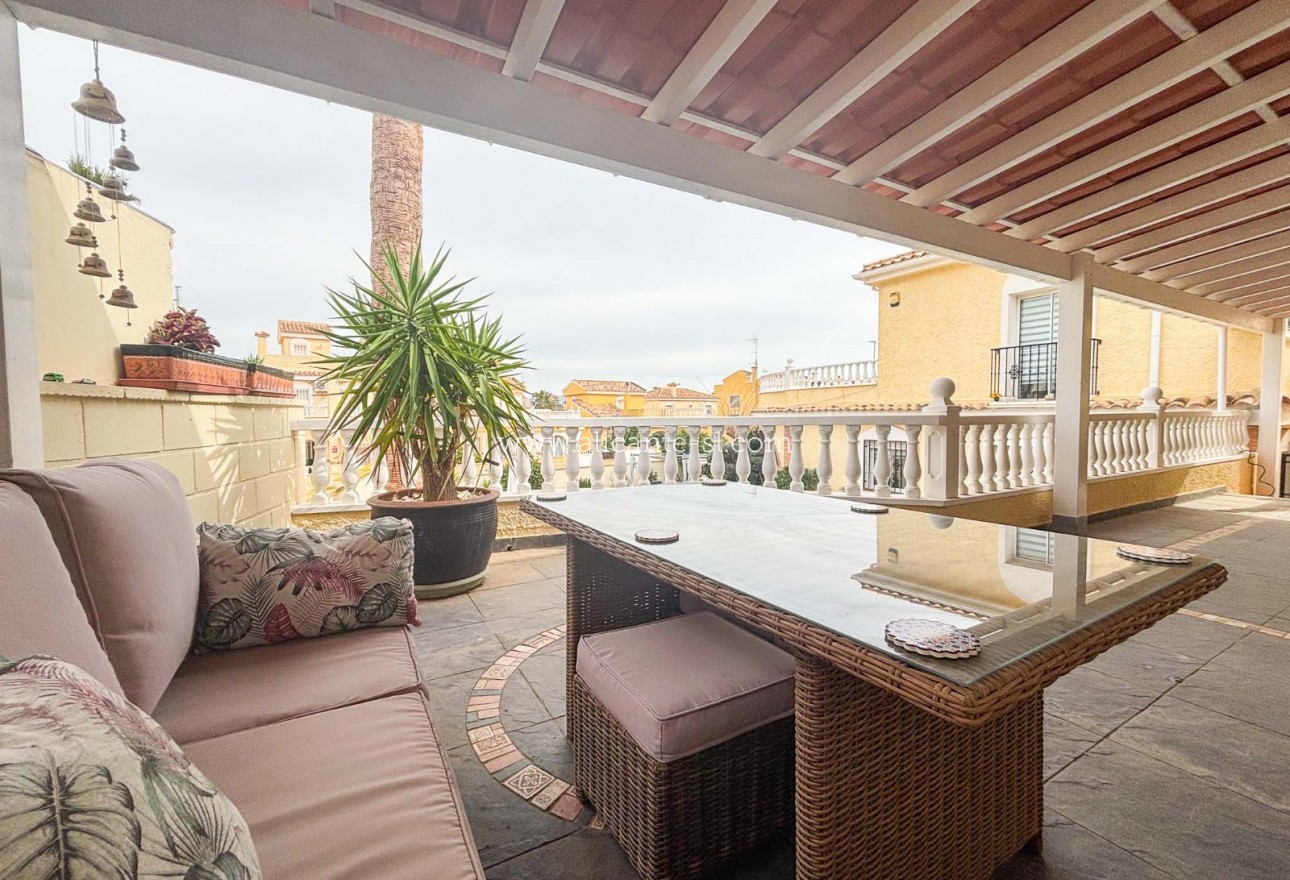 Sale - Villa  - Monforte del Cid