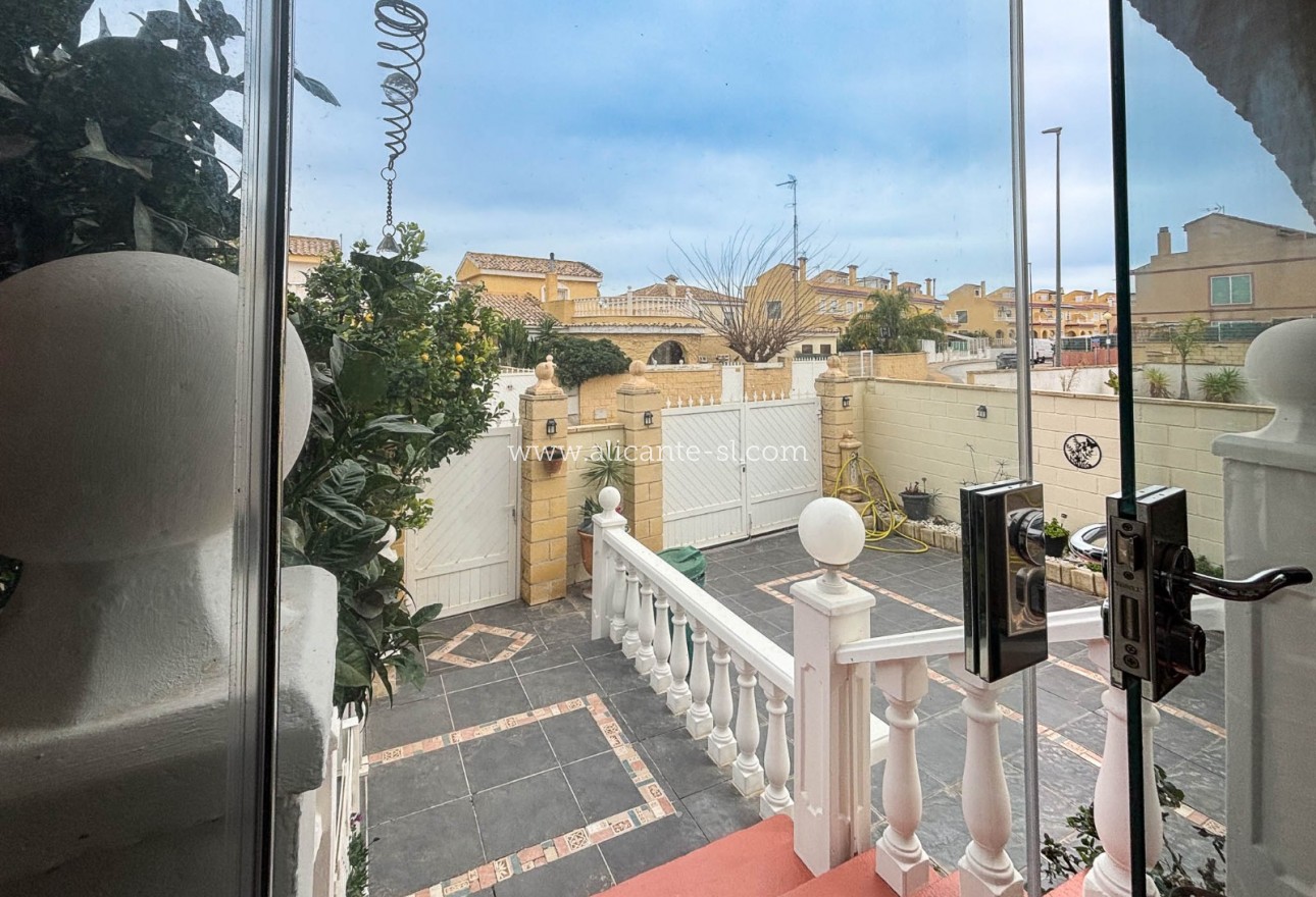 Sale - Villa  - Monforte del Cid