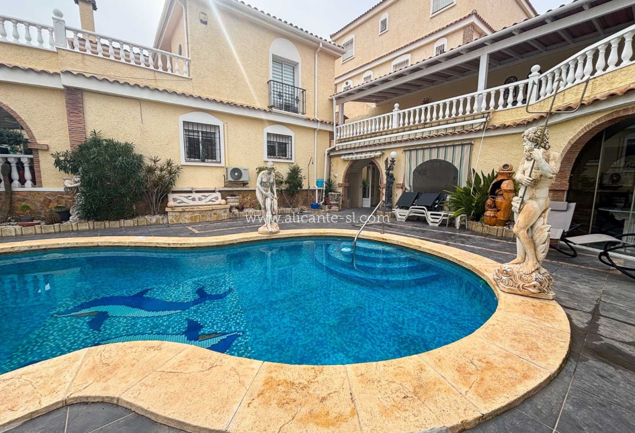 Sale - Villa  - Monforte del Cid