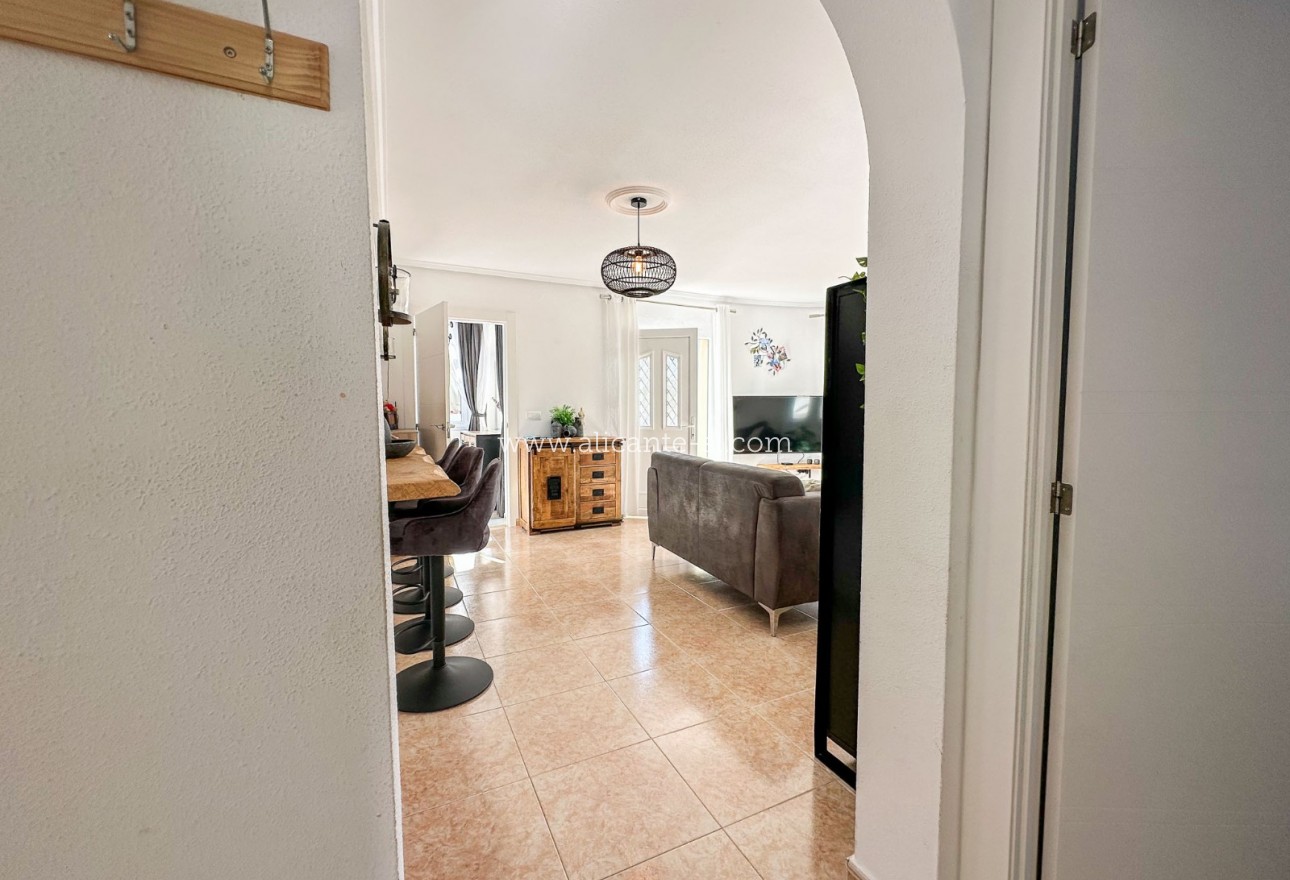 Sale - Villa  - Rojales - Ciudad Quesada