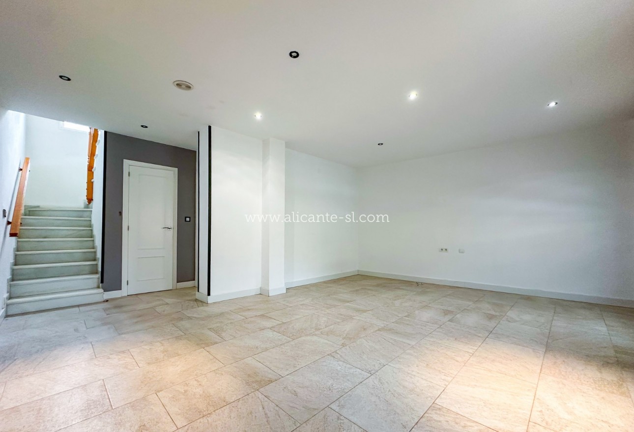 Venta - Adosado - Hondón de las Nieves