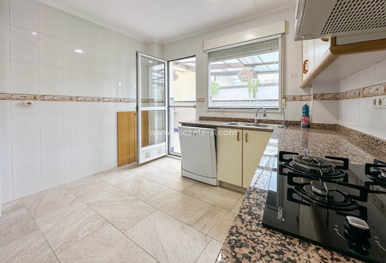 Venta - Adosado - Hondón de las Nieves