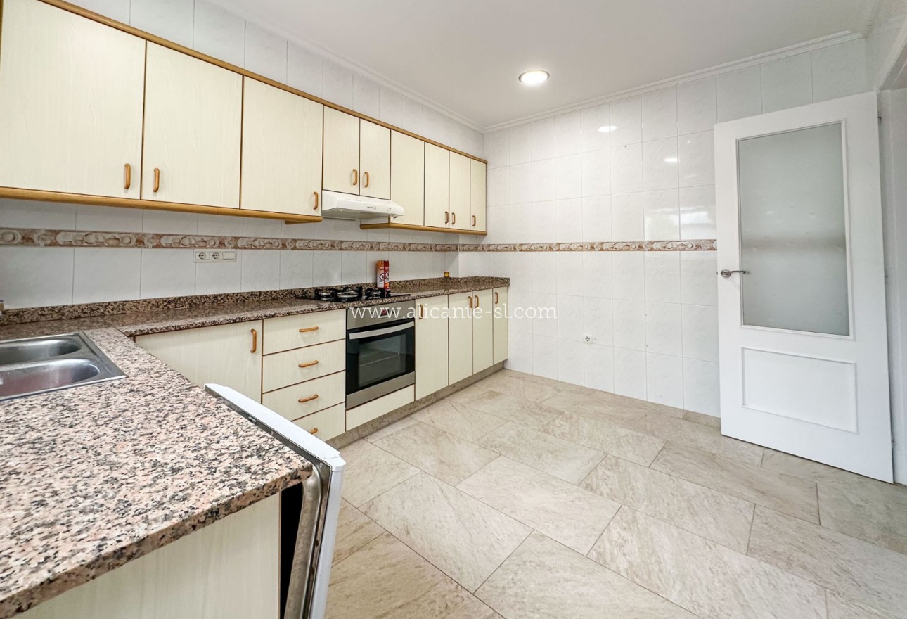 Venta - Adosado - Hondón de las Nieves