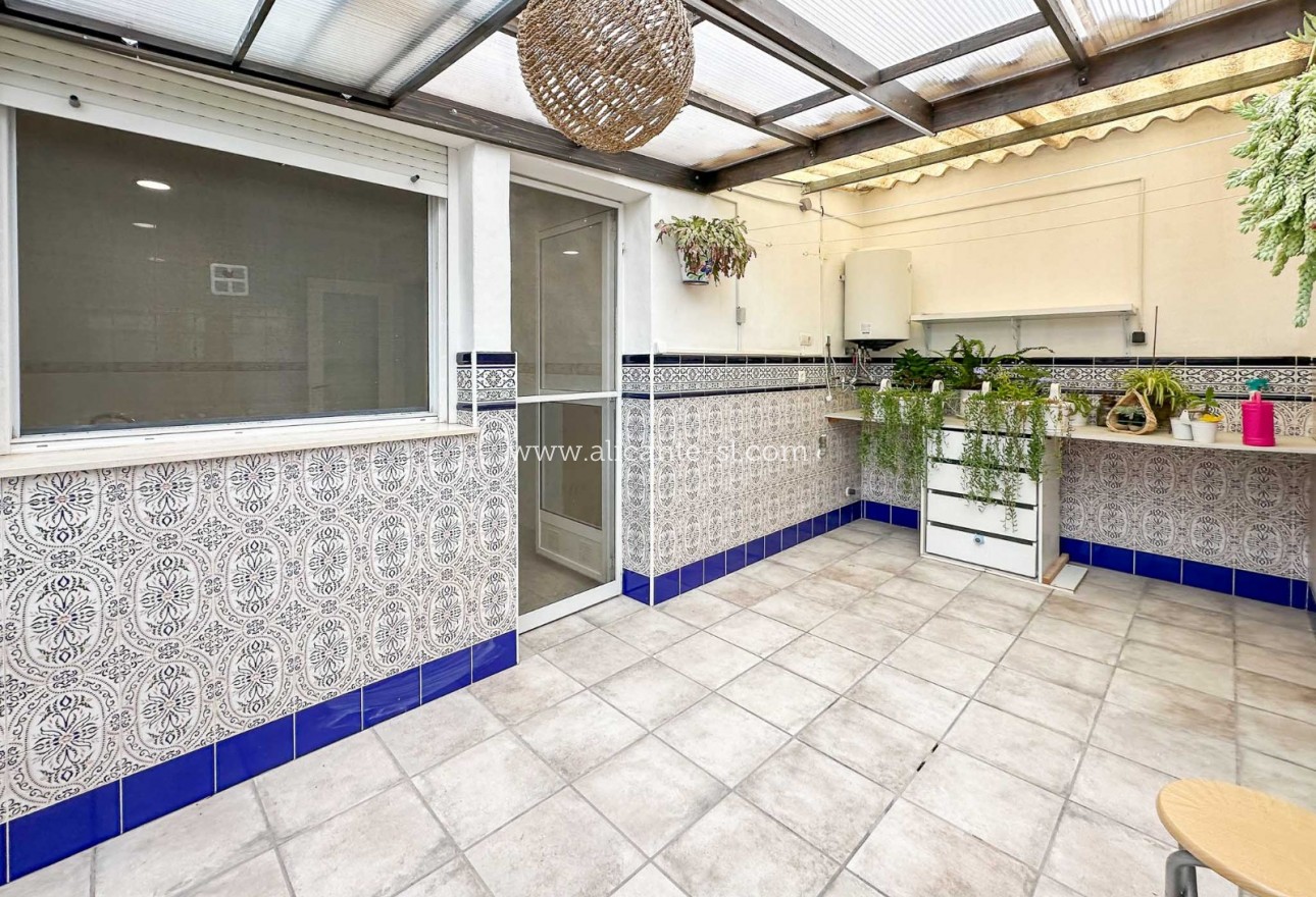 Venta - Adosado - Hondón de las Nieves