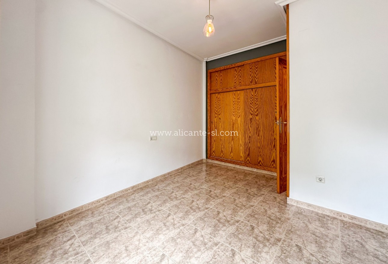 Venta - Adosado - Hondón de las Nieves