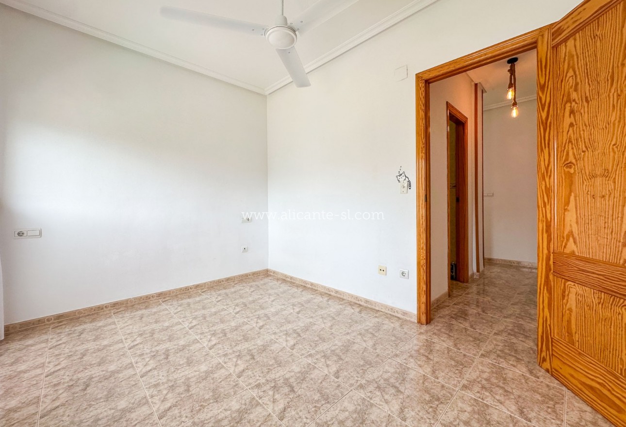 Venta - Adosado - Hondón de las Nieves