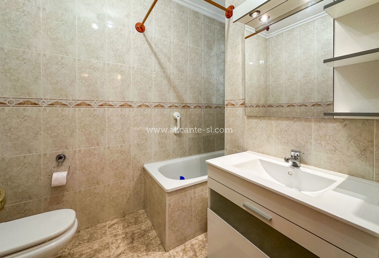 Venta - Adosado - Hondón de las Nieves