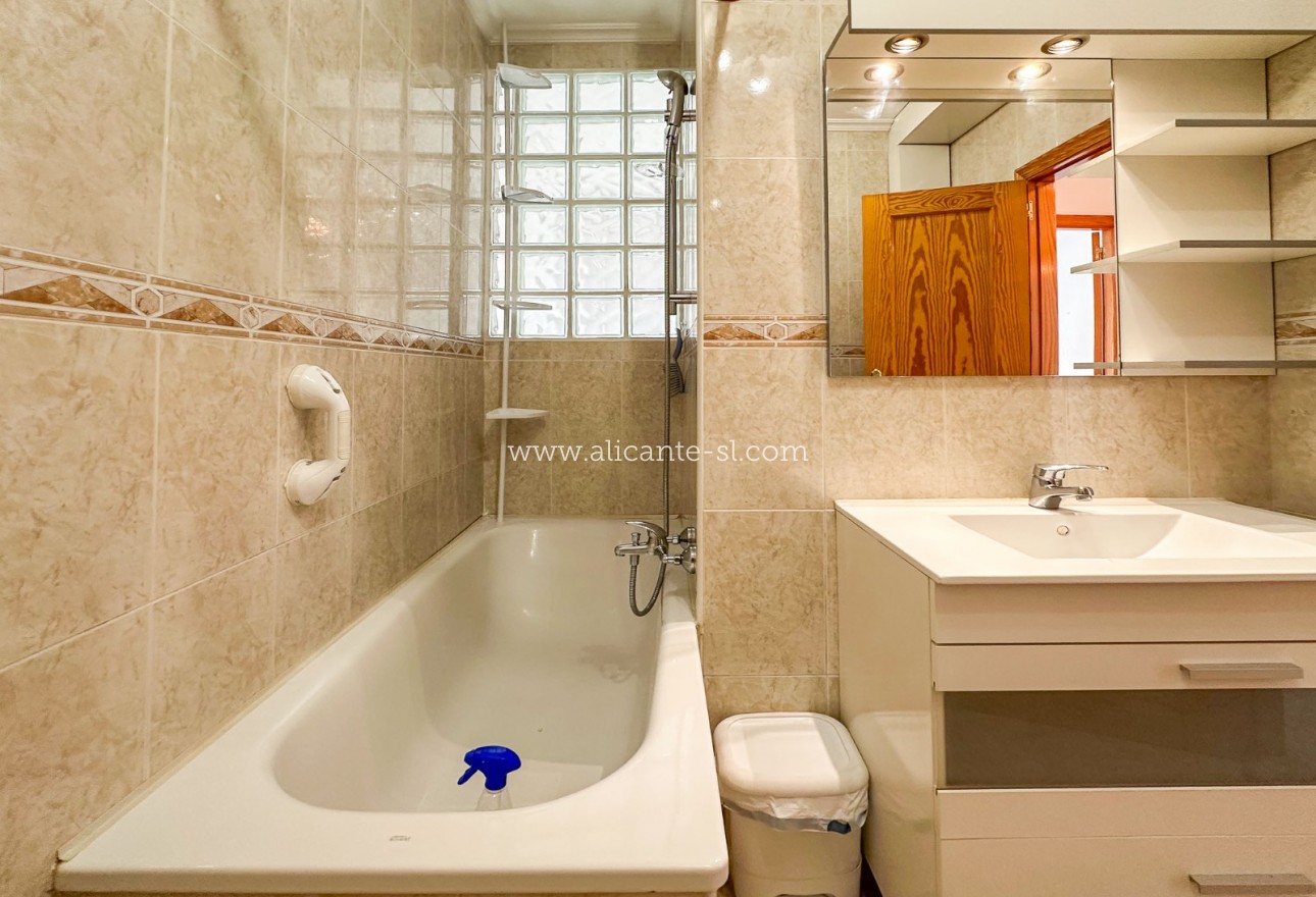 Venta - Adosado - Hondón de las Nieves