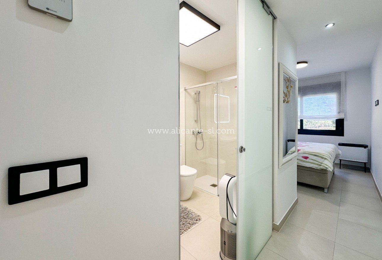 Venta - Apartamento / piso - Pilar de la Horadada