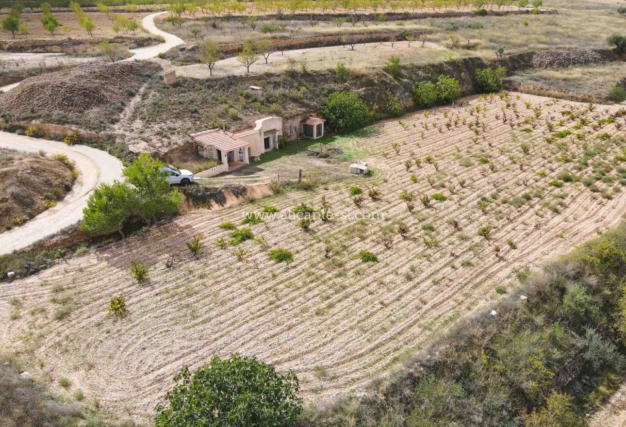 Venta - Casa de Cueva - La Romana