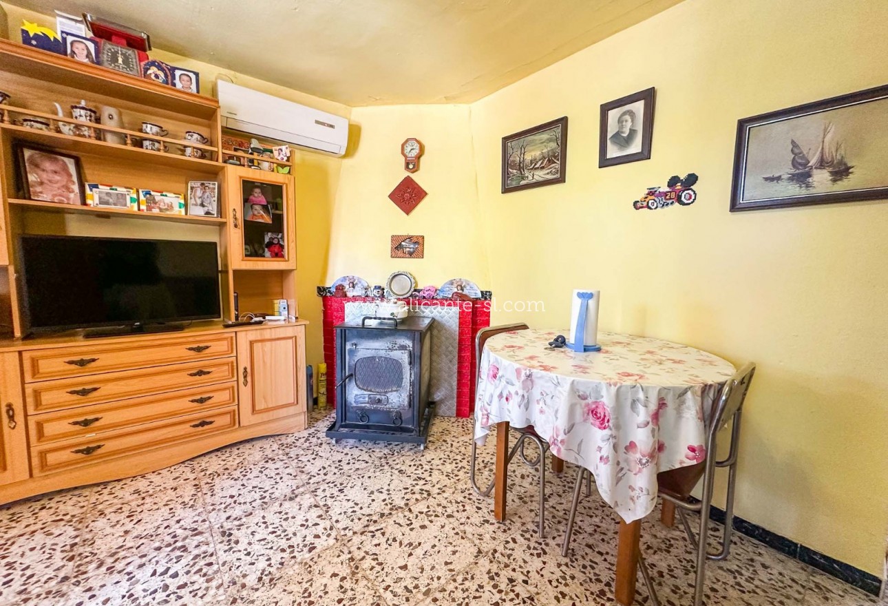 Venta - Finca - Hondón de las Nieves