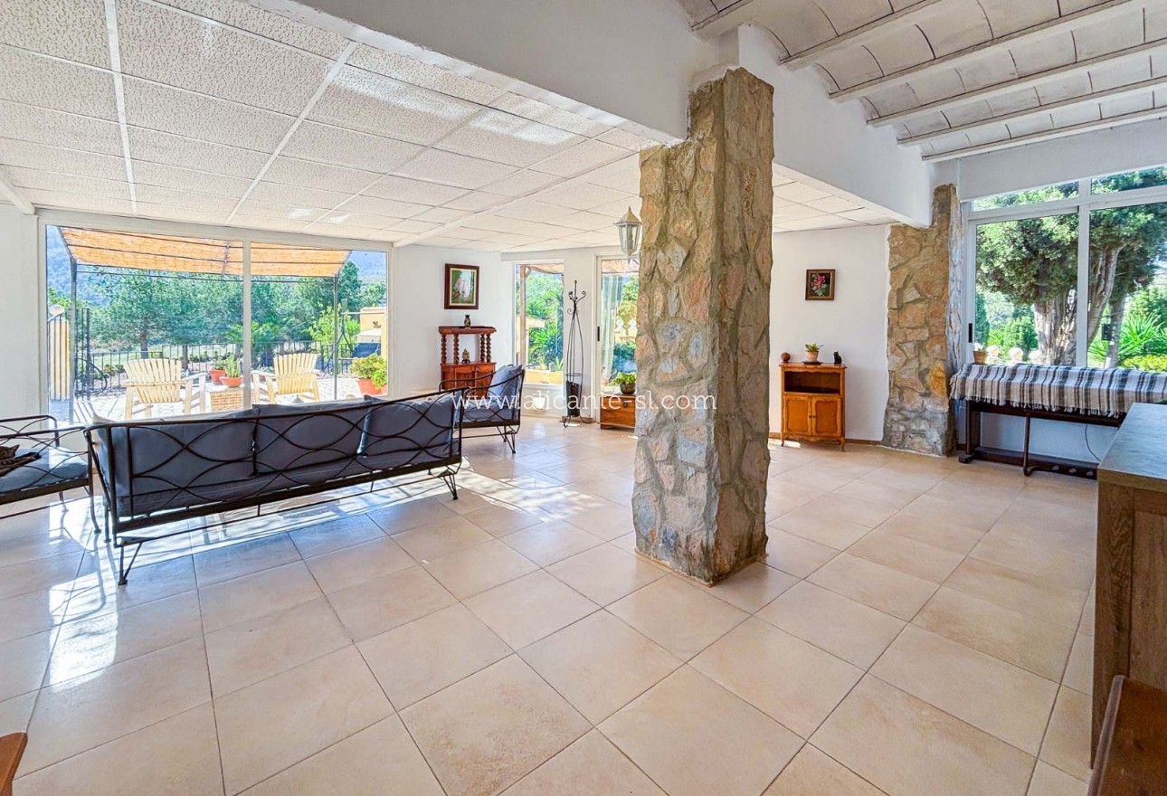 Venta - Finca - Hondón de las Nieves