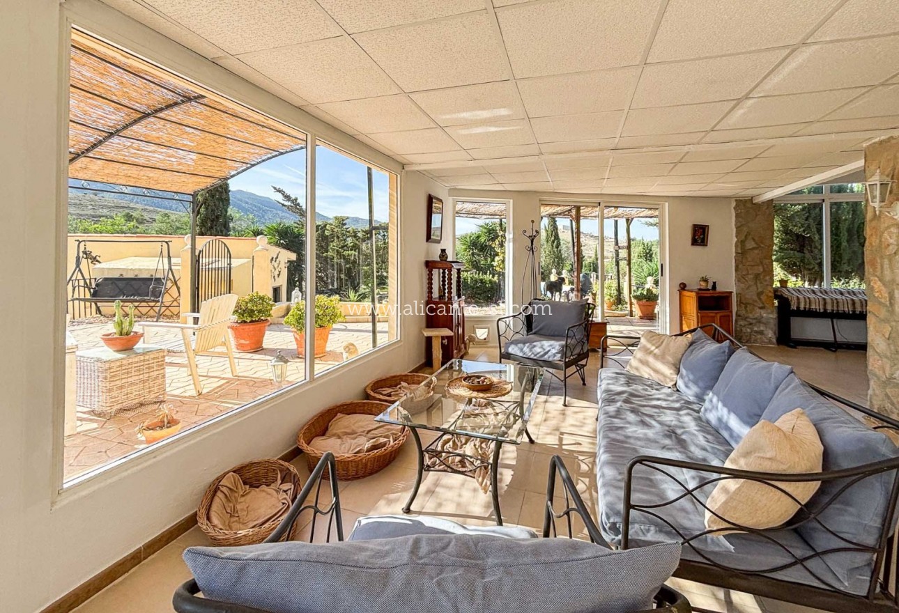 Venta - Finca - Hondón de las Nieves