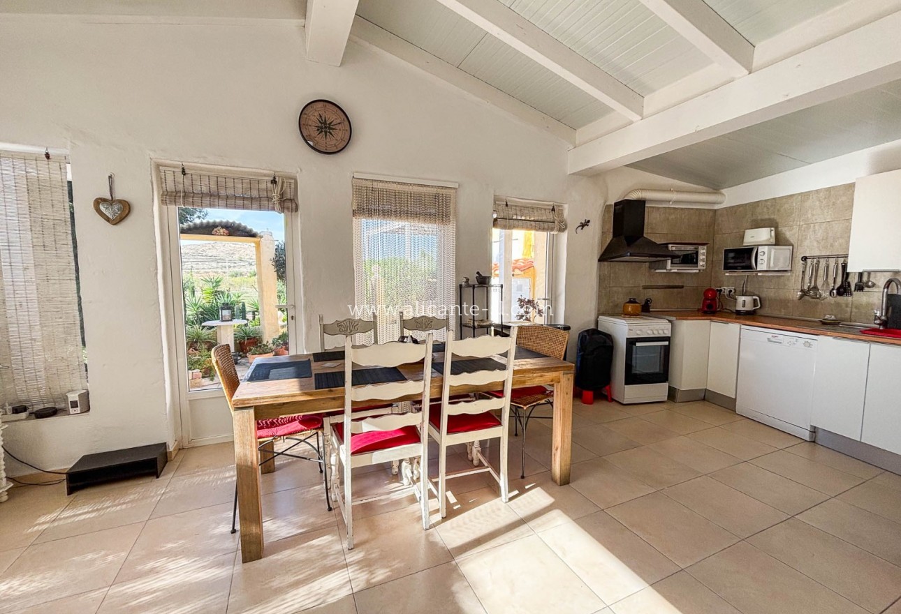 Venta - Finca - Hondón de las Nieves