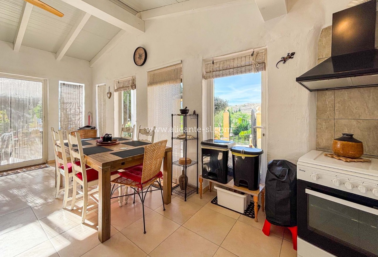 Venta - Finca - Hondón de las Nieves