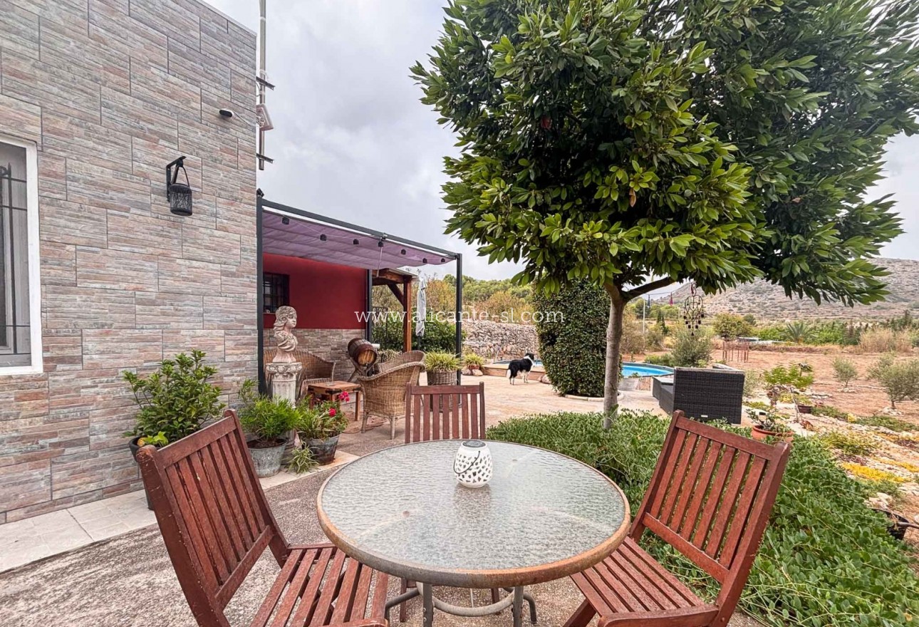 Venta - Finca - Hondón de las Nieves