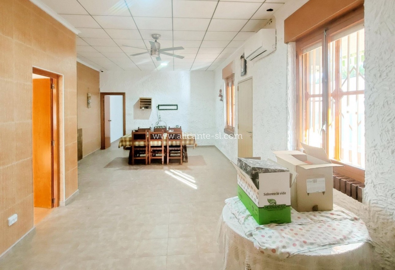 Venta - Villa  - Aspe