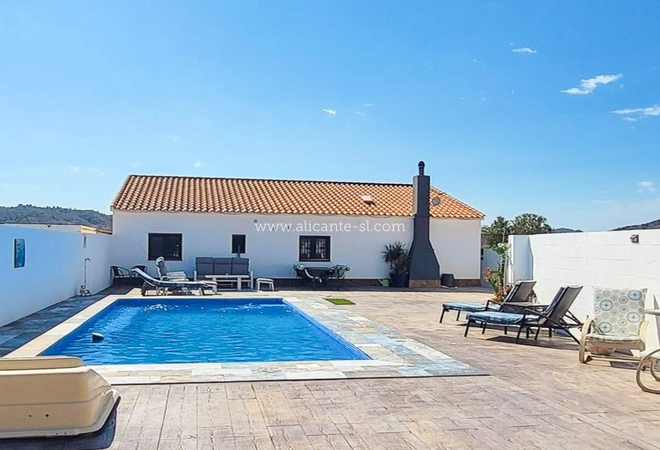 Venta - Villa  - Caudete