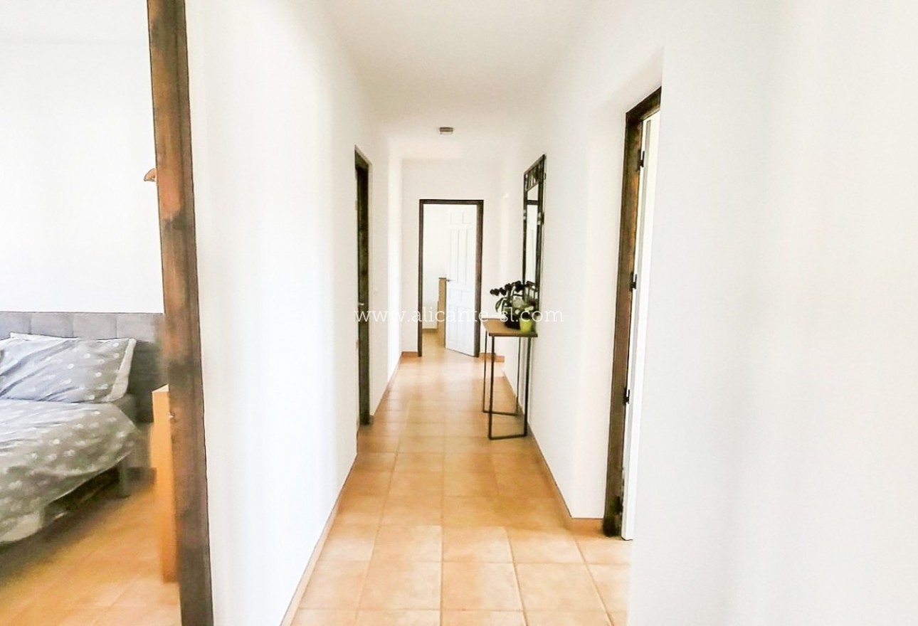 Venta - Villa  - Caudete