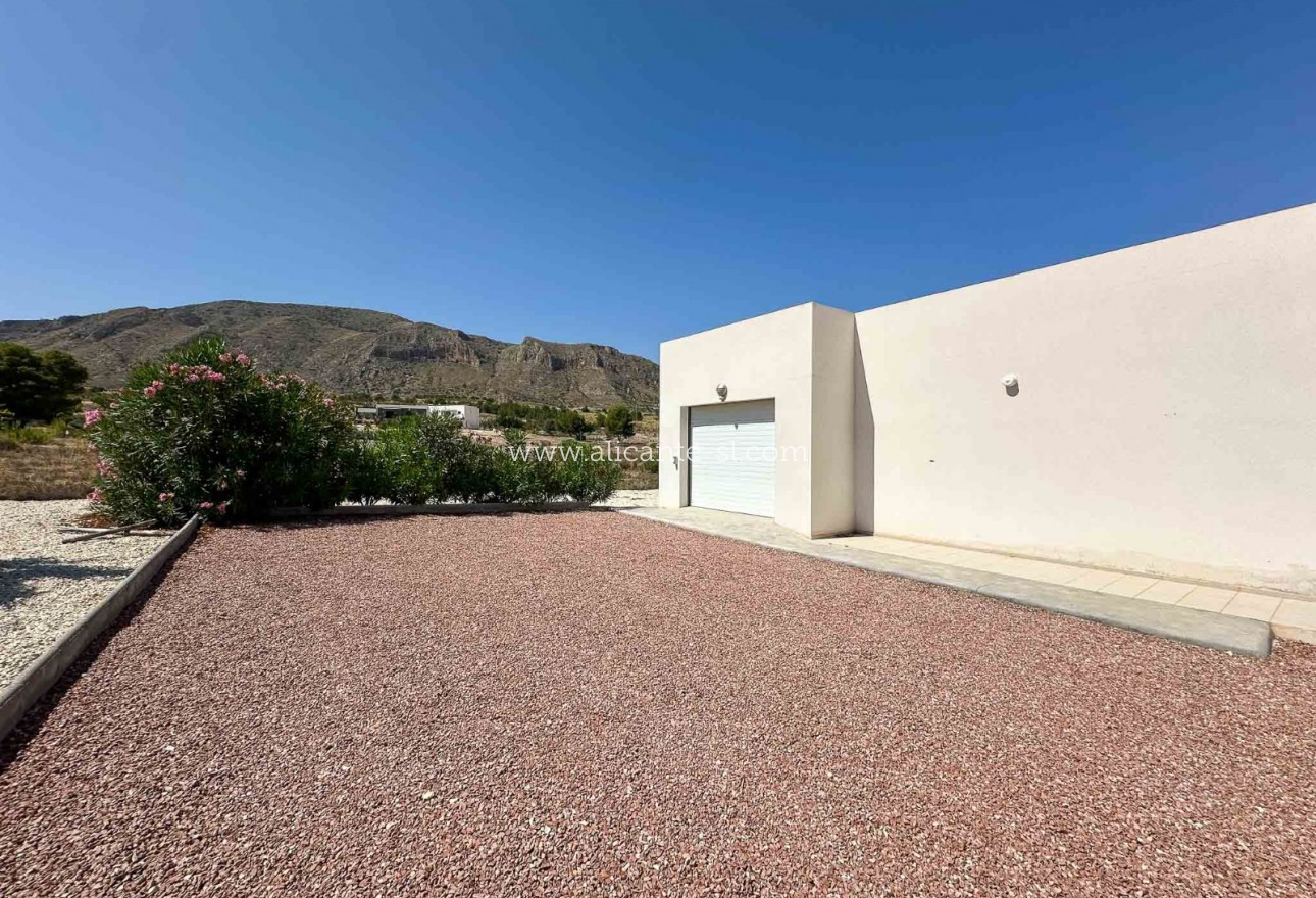 Venta - Villa  - Hondón de las Nieves