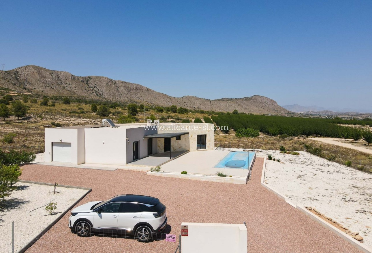 Venta - Villa  - Hondón de las Nieves