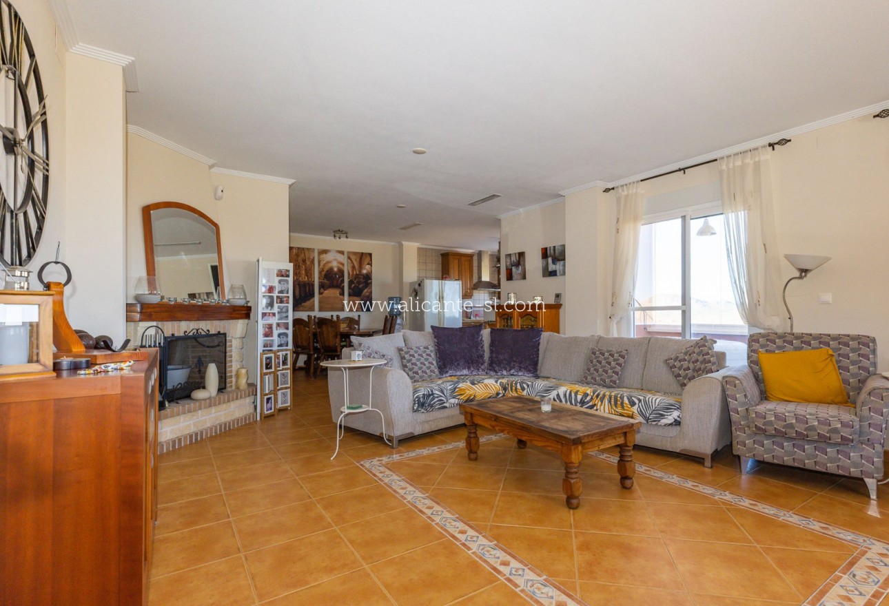 Venta - Villa  - Hondón de las Nieves