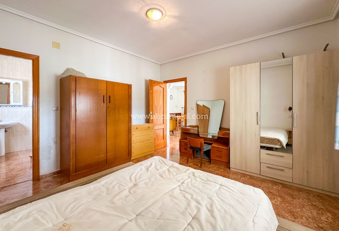 Venta - Villa  - Hondón de los Fráiles