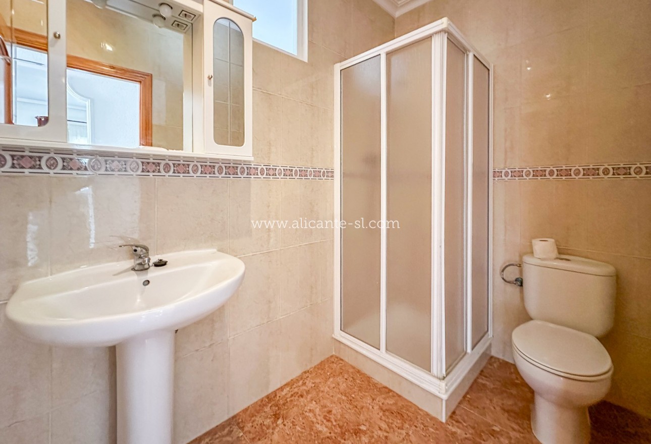 Venta - Villa  - Hondón de los Fráiles