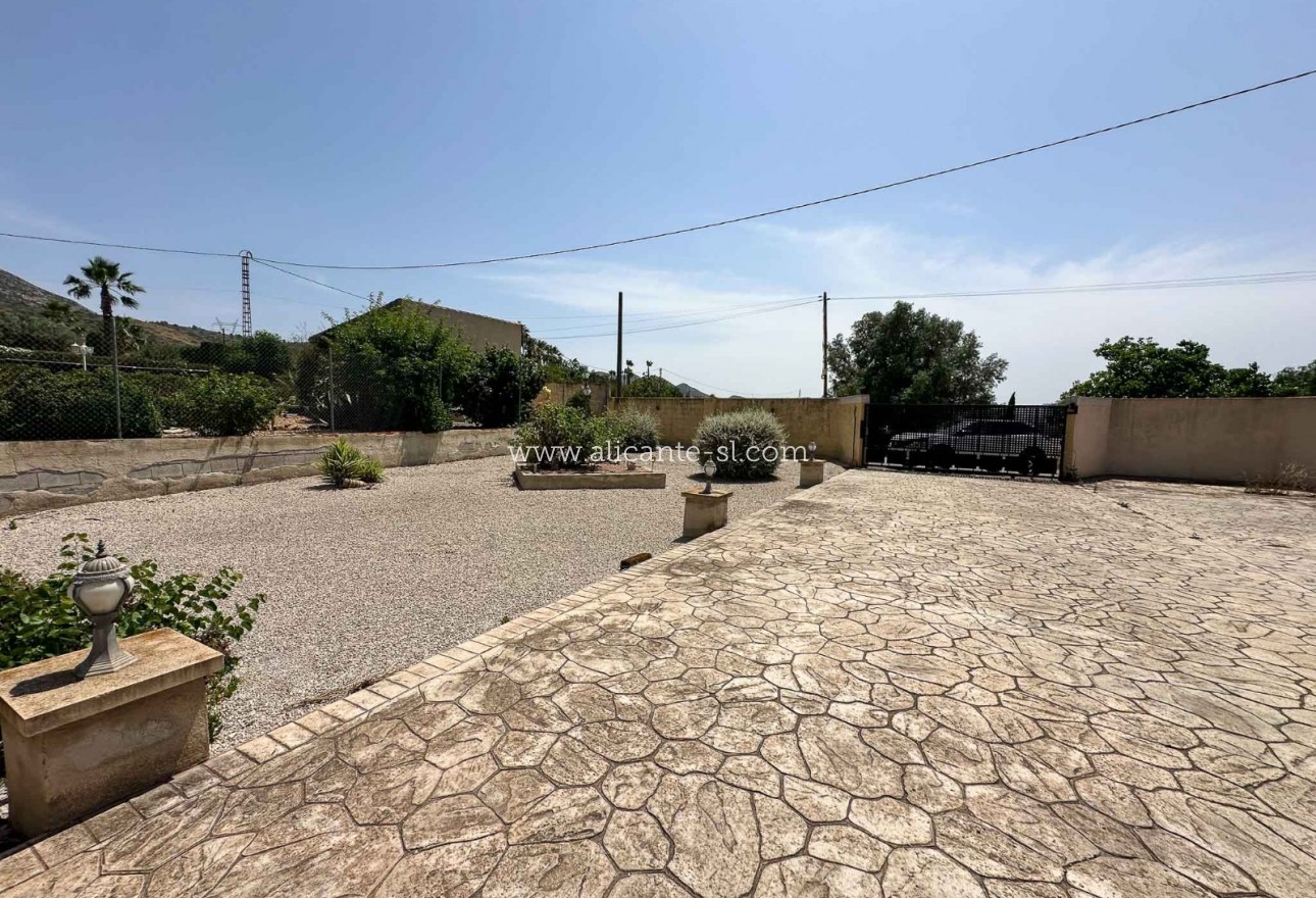 Venta - Villa  - Hondón de los Fráiles