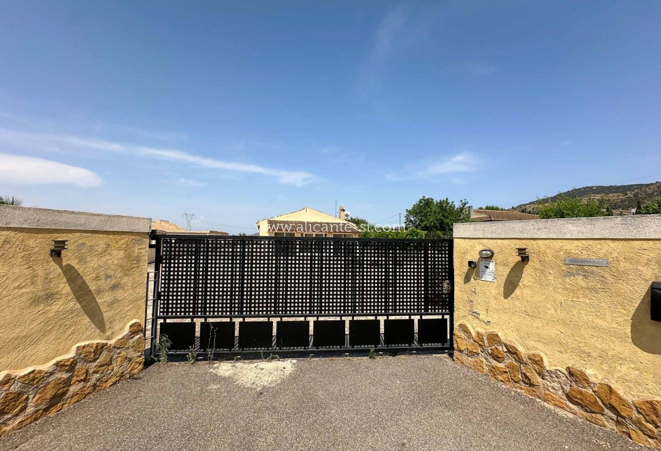 Venta - Villa  - Hondón de los Fráiles