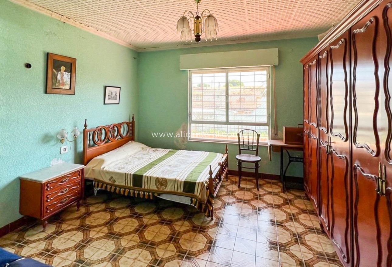 Venta - Villa  - Hondón de los Fráiles