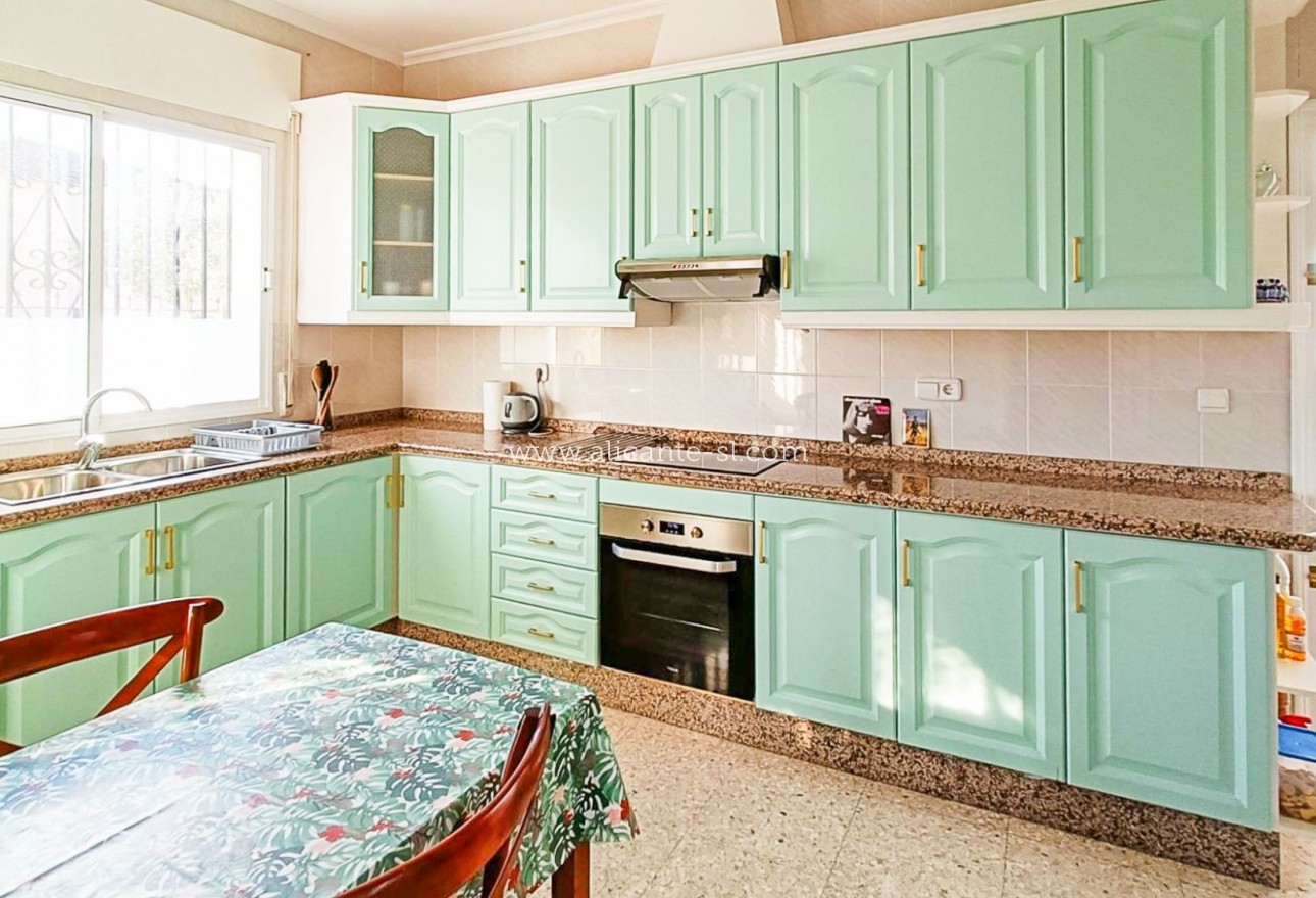 Venta - Villa  - Hondón de los Fráiles