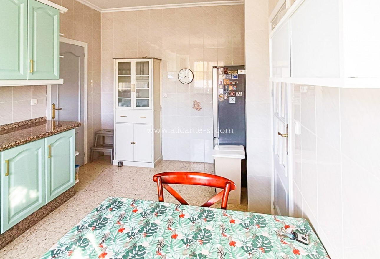 Venta - Villa  - Hondón de los Fráiles