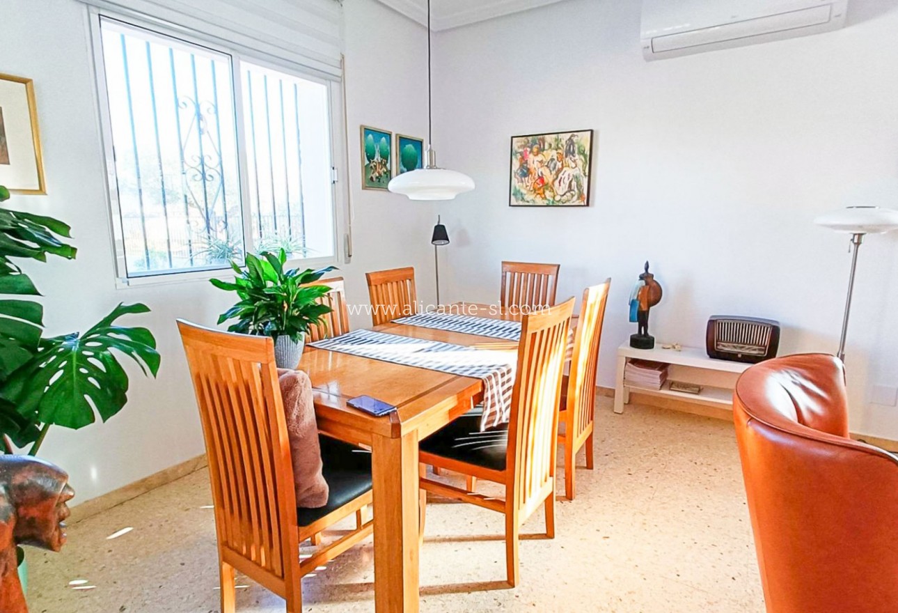 Venta - Villa  - Hondón de los Fráiles