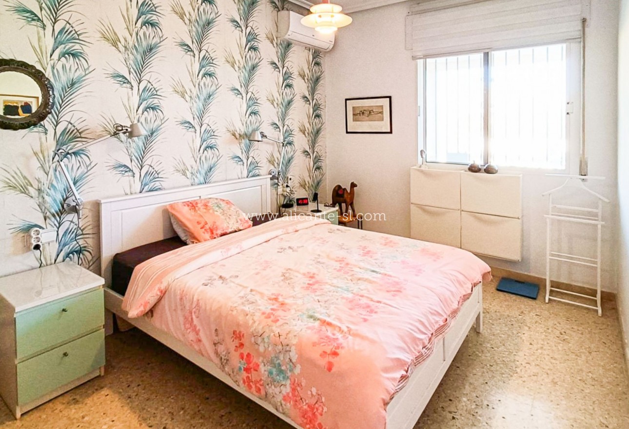 Venta - Villa  - Hondón de los Fráiles