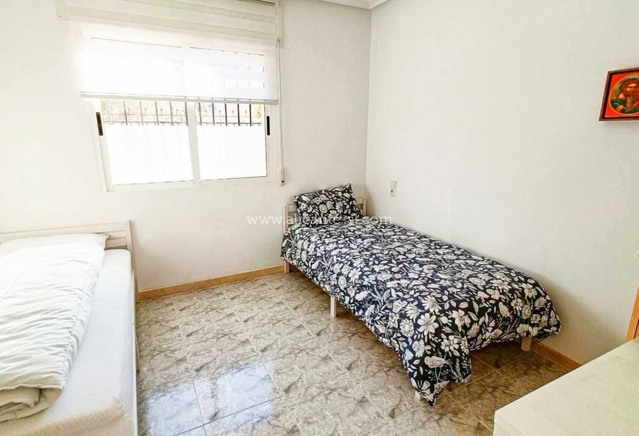 Venta - Villa  - Hondón de los Fráiles